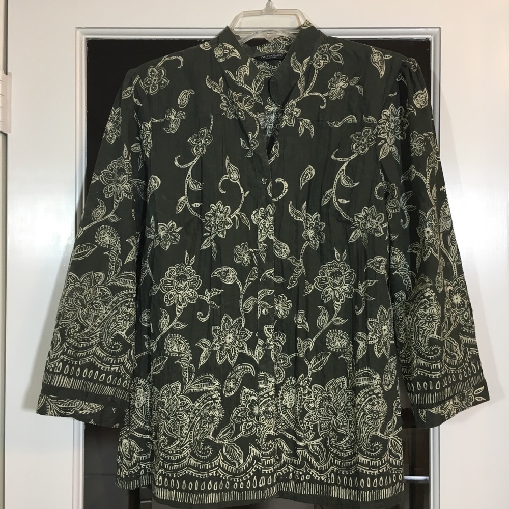 AUTOGRAPH New York Floral Print Olive Top Sz L